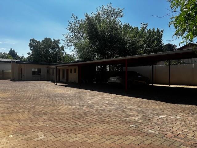 9 Bedroom Property for Sale in Park West Free State
